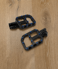 Black Wide Pegs