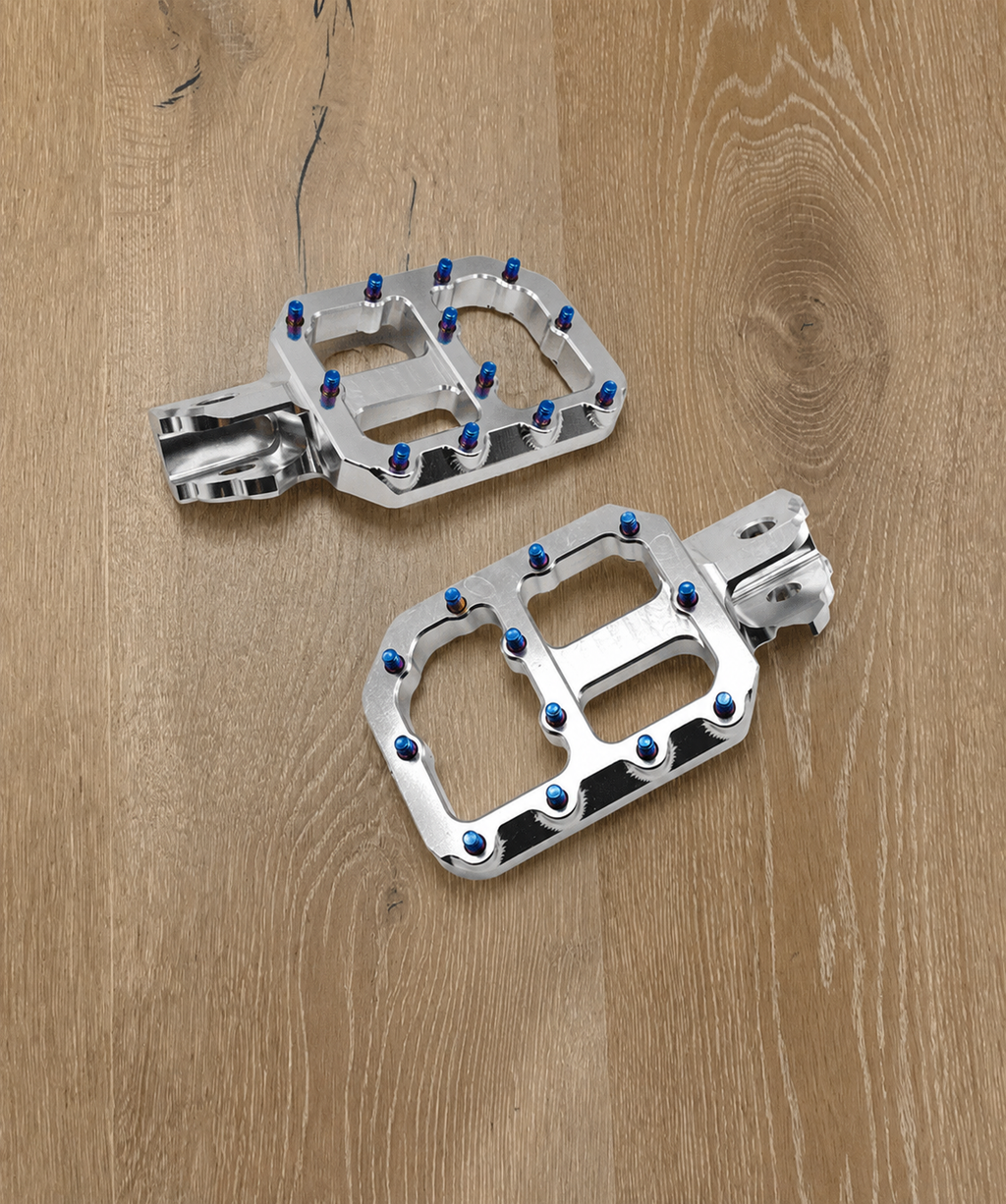 Chrome Wide Pegs