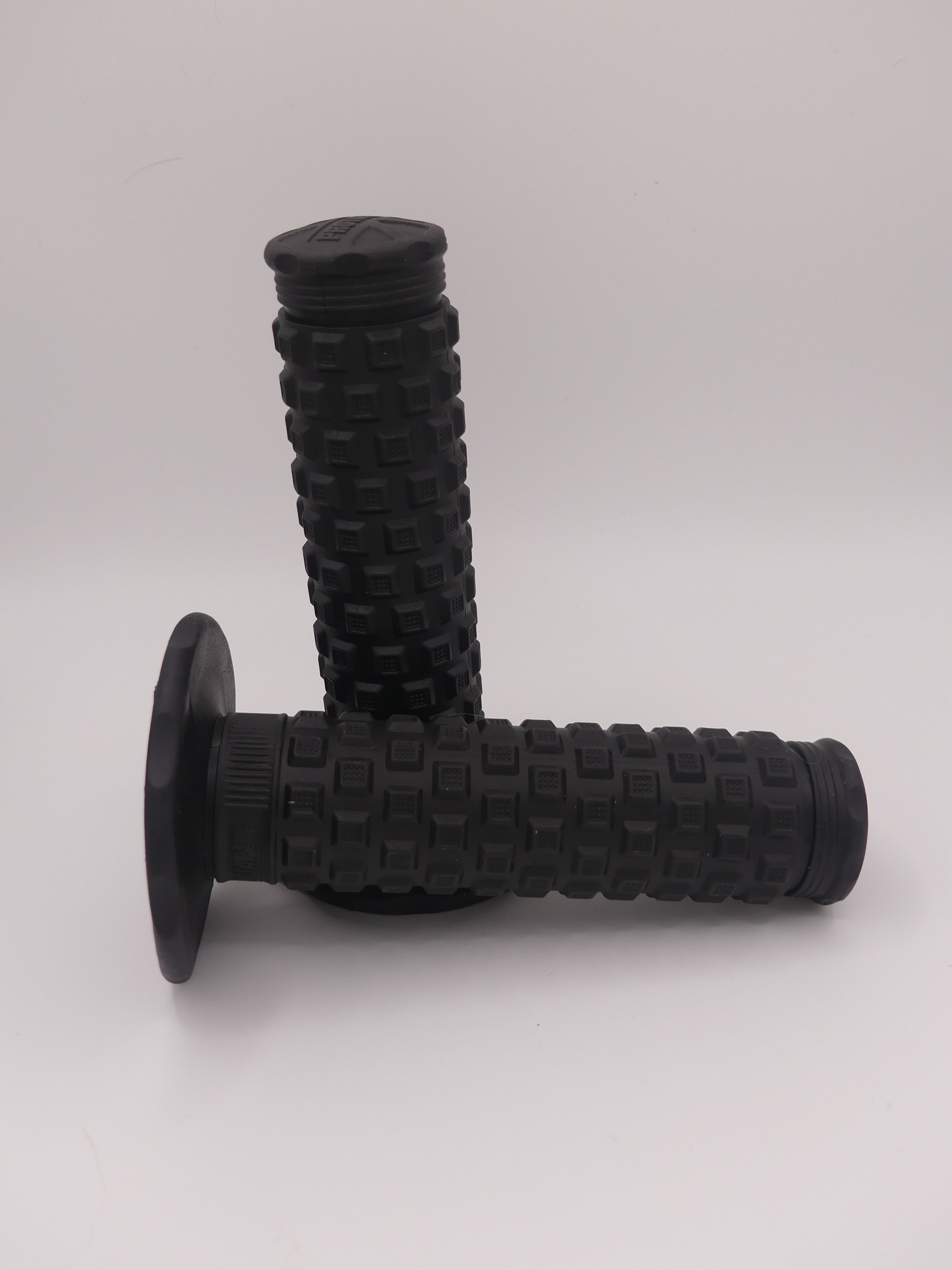 Protaper grips (2-3 WEEK DELAY!)