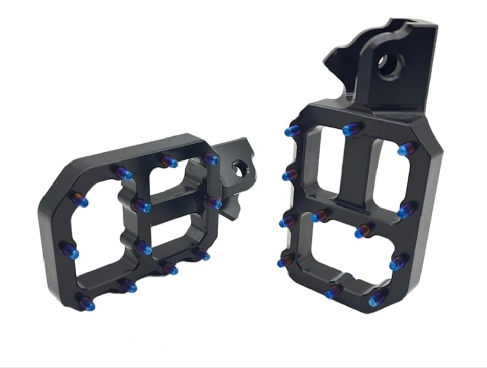 Black Wide Pegs (PreOrder)